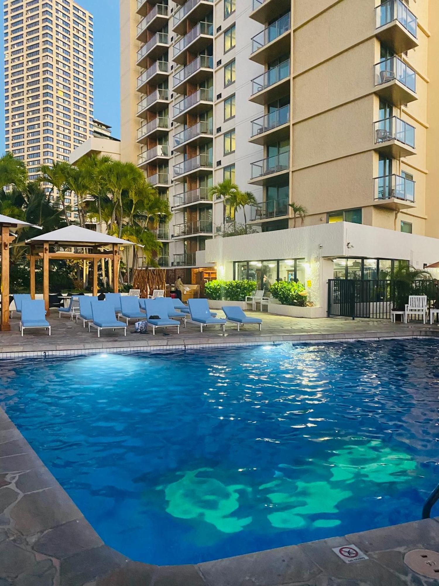 Cozy Studio With Free Parking In Waikiki Honolulu Exterior photo